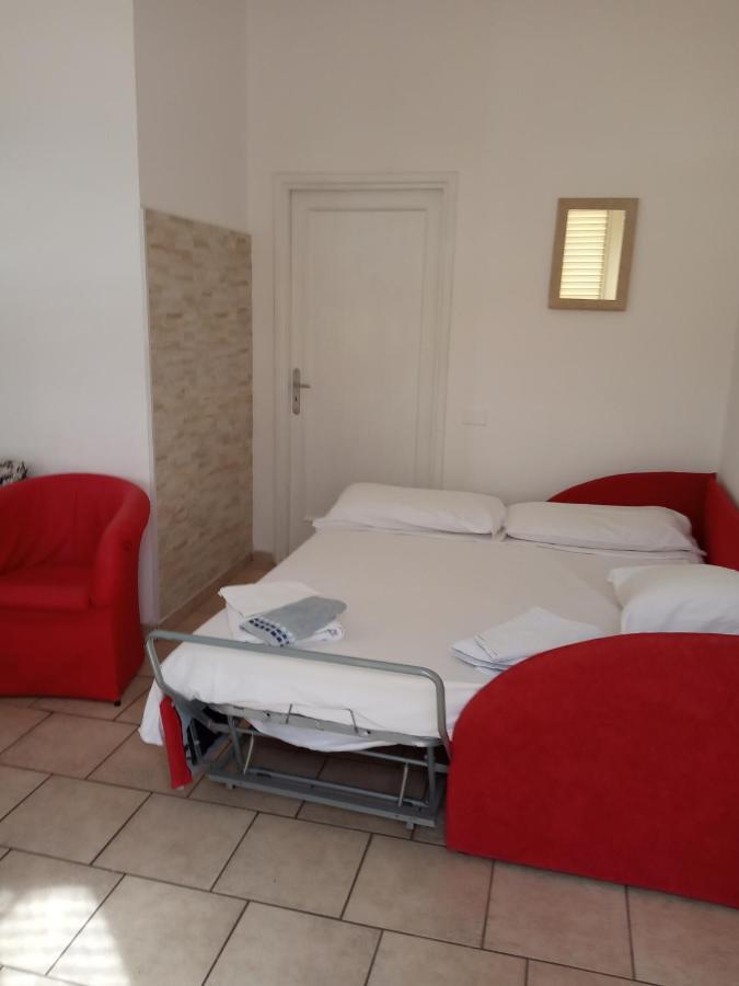 Holiday House Maurizio Формія Екстер'єр фото