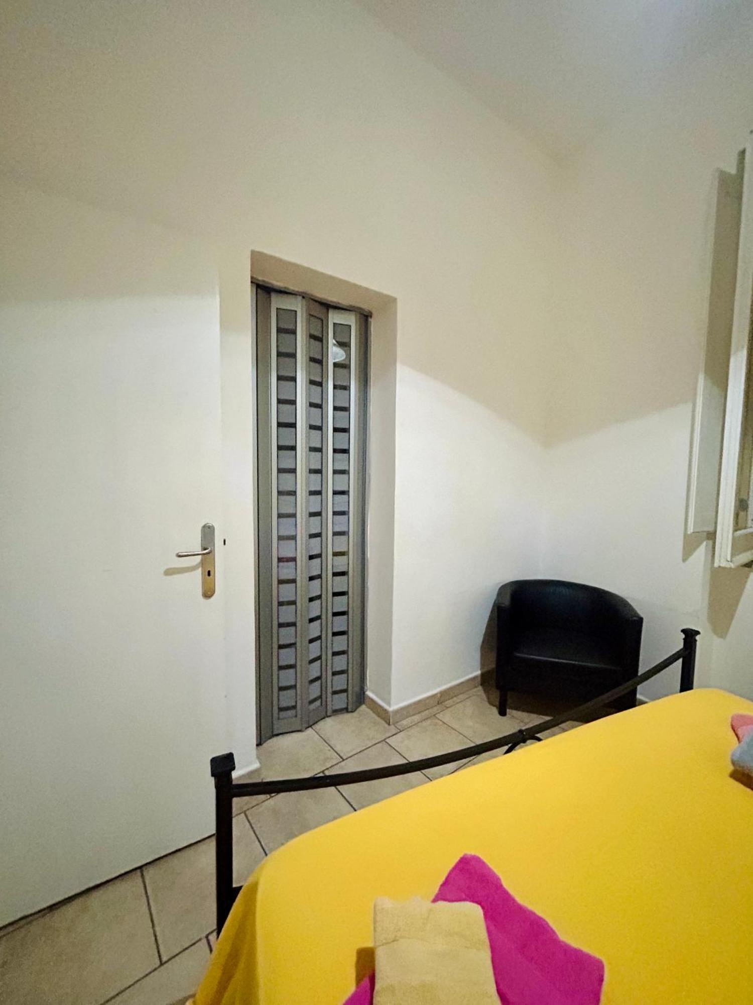 Holiday House Maurizio Формія Екстер'єр фото