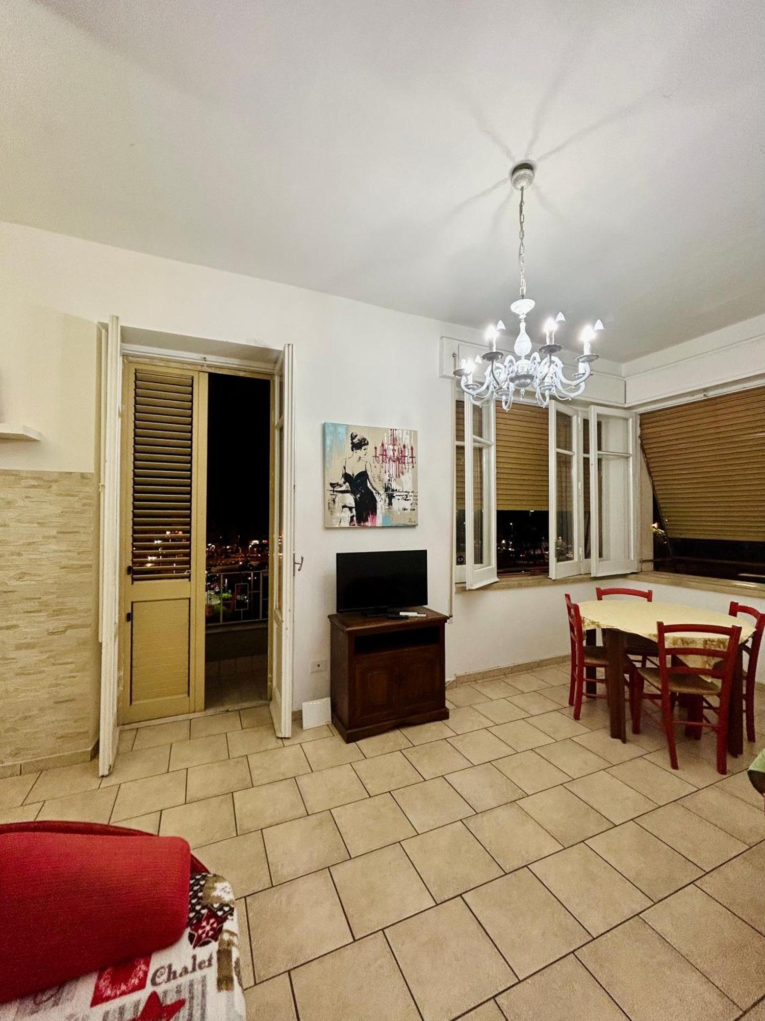 Holiday House Maurizio Формія Екстер'єр фото